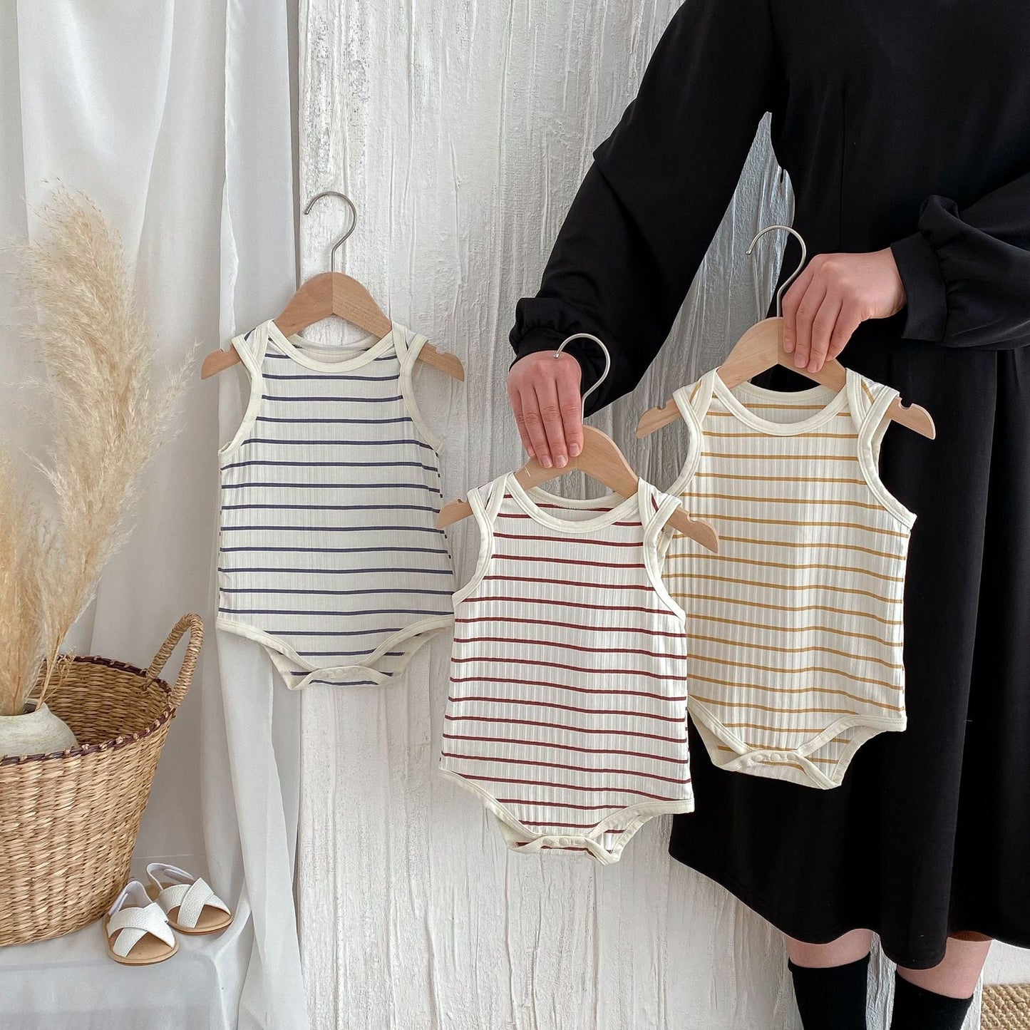 Hot Selling Summer Baby Kids Unisex Striped Pattern Sleeveless Onesies